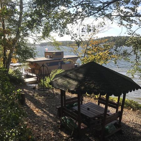 Hotel Houseboat Slesin Esterno foto