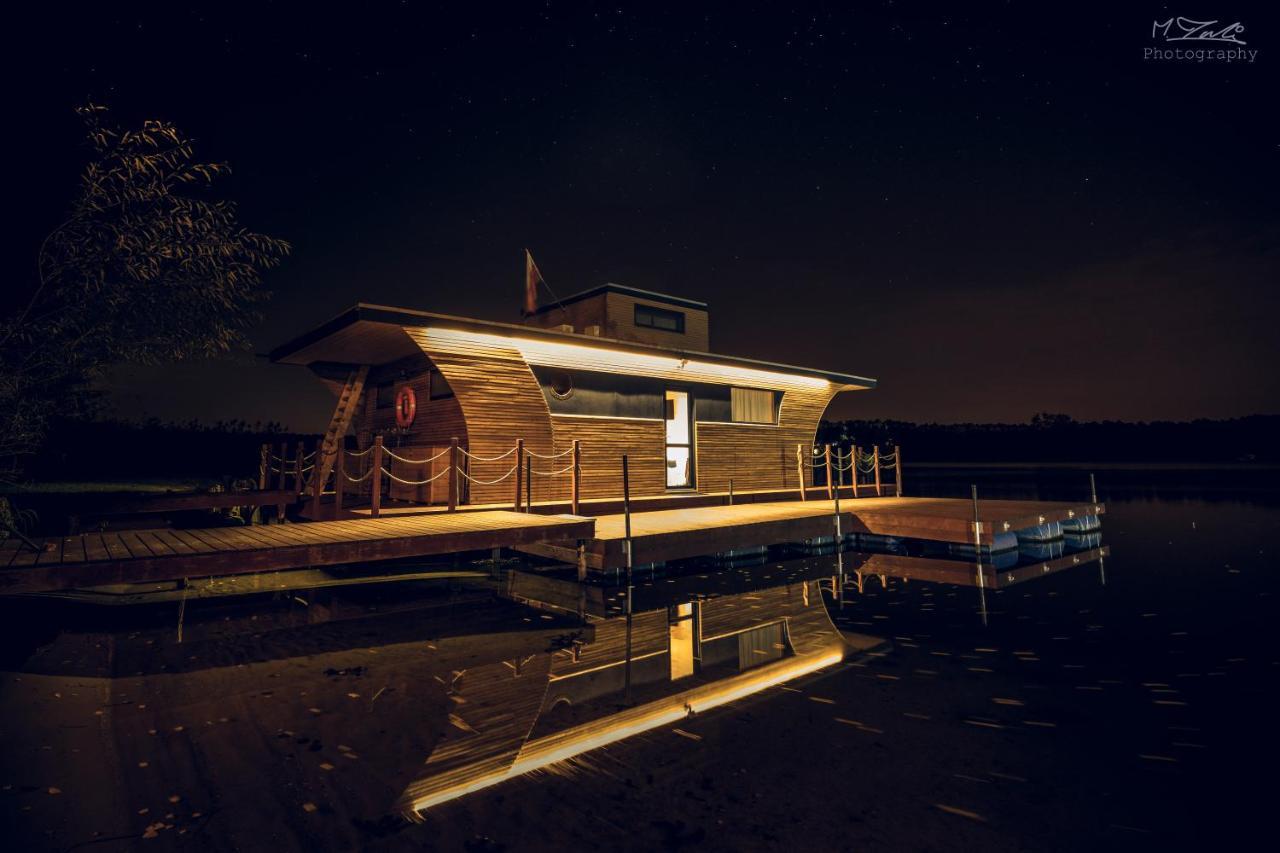 Hotel Houseboat Slesin Esterno foto
