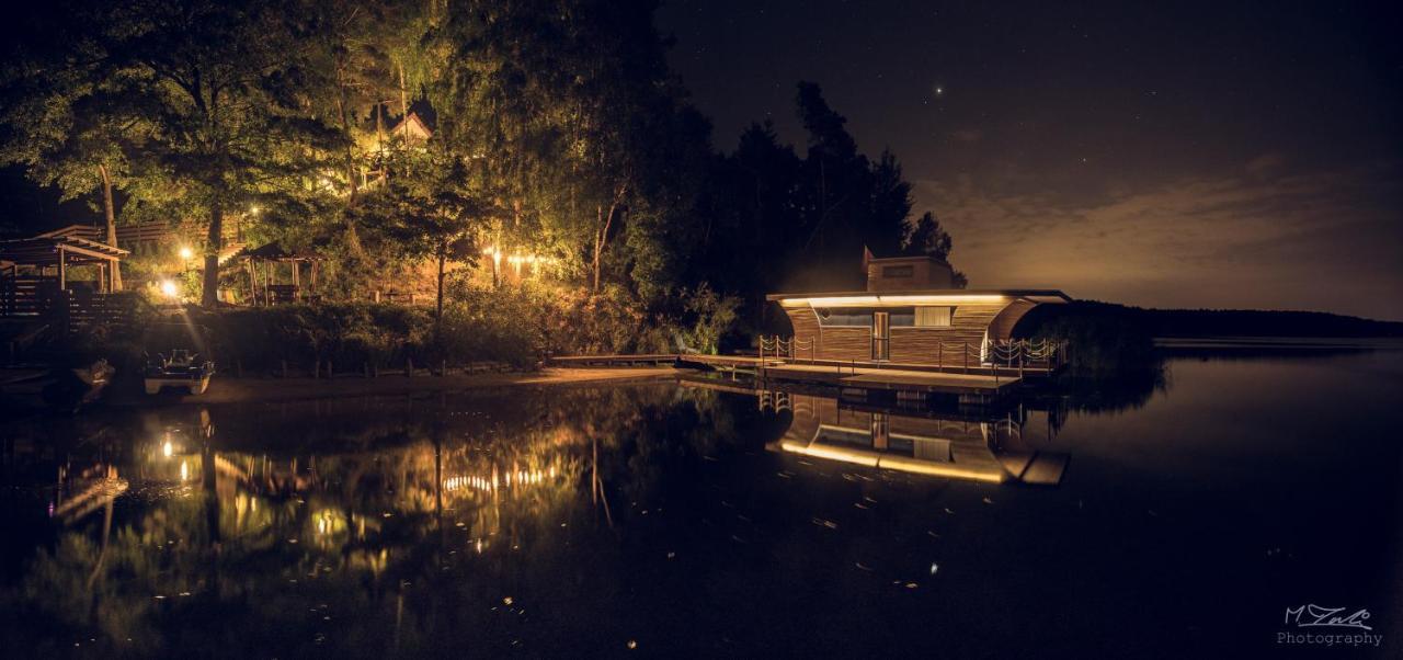 Hotel Houseboat Slesin Esterno foto