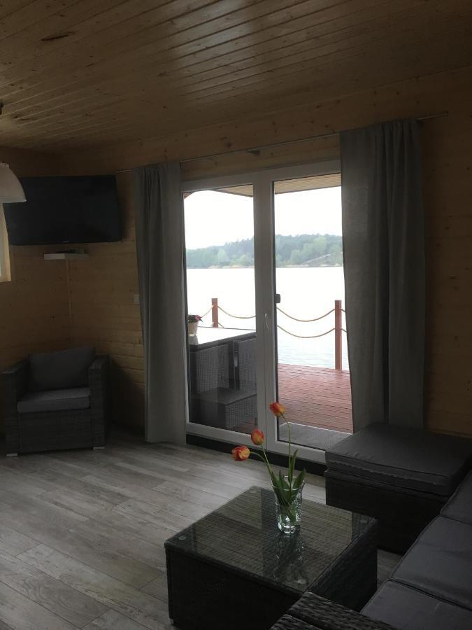 Hotel Houseboat Slesin Esterno foto